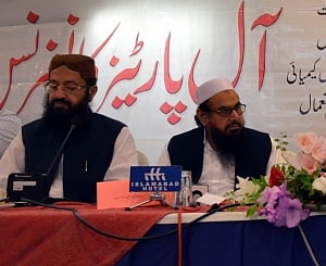 Pak Minister attends event with 26/11 mastermind Hafiz Saeed