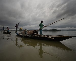 Pakistan arrests 16 Indian fishermen