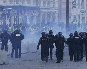 Paris cleans up after latest riot; pressure builds on Macron