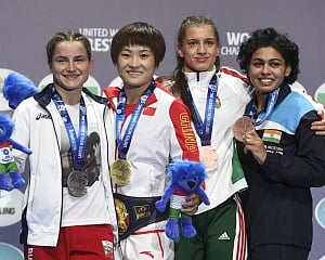 Pooja lights up day for India at Worlds with bronze medal