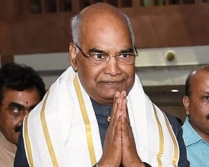 Prez receives credentials from envoys of four nations