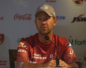 Pujara's slow innings may cost India Melbourne Test : Ponting
