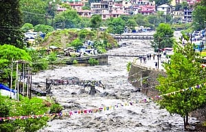 Rain batters north India
