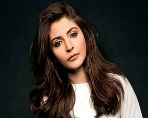 Receiving Smita Patil award validates my choices: Anushka Sharma