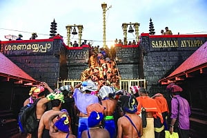 Sabarimala opens, Trupti packed off to Pune amid protests