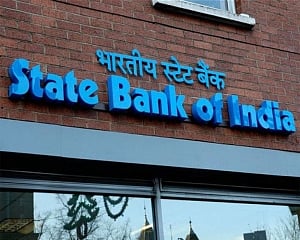 SBI plans to raise up to Rs 20,000 cr to fund growth