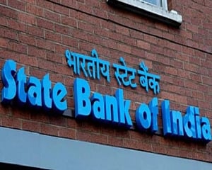 SBI to sell 8 NPAs to recover dues worth over Rs 3,900 cr