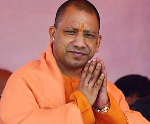 SC asks magistrate to pass appropriate order in rioting case against Yogi Adityanath