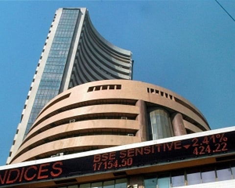 Sensex, Nifty end lower on weak global cues
