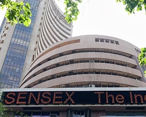 Sensex, Nifty turn choppy on global rising trade war concerns