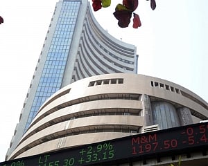 Sensex, Nifty turn choppy on mixed Asian cues