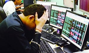 Sensex dips over 1K points, regains some