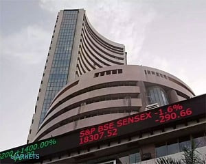 Sensex tanks 297 points as November F&O series opens weak