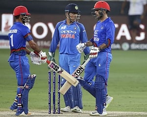 Shehzad scores hundred as Afghanistan score 252/8