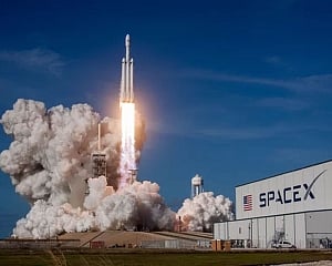 SpaceX's Elon Musk renames his big rocket "Starship"