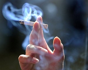 Sperm count 50% lower in men whose fathers smoke: Study