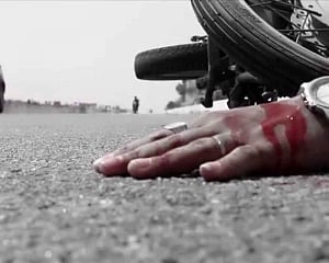Two killed, 6 injured in road accident in Shahjahanpur