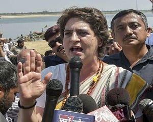 'Chowkidars' only working for rich: Priyanka Gandhi on unpaid dues of sugarcane farmers