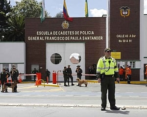 21 dead in car bomb attack on Colombian police academy