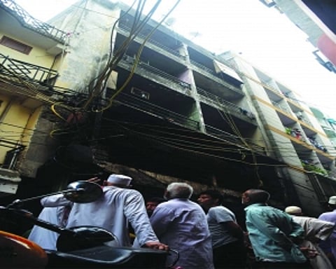3 kids among 6 killed in Okhla building inferno