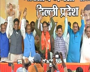 AAP Gandhi Nagar MLA joins BJP