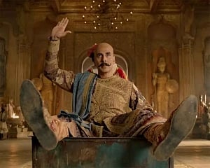 Akshay Kumar on 'Housefull 4' look: Not trying to ape anyone
