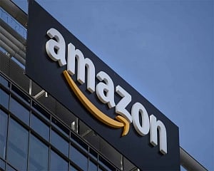 Amazon invests in British food courier Deliveroo