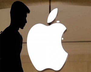 Apple reveals government requests to remove 'unlawful' apps