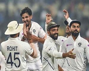 Bangladesh 152/6 at stumps, trail India by 89 runs