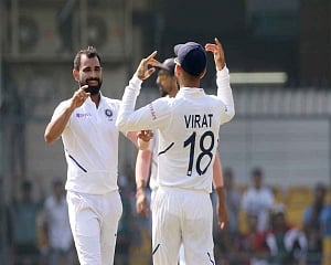 India reduce Bangladesh to 63/3 at lunch