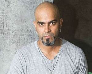 Beating your own people is not being patriotic, it's idiotic: Raghu Ram