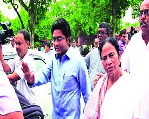 Beset by Jai Shri Ram, TMC invokes Kali