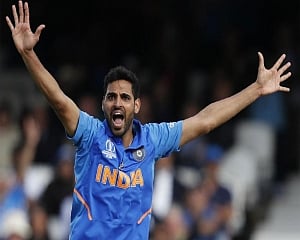 Bhuvneshwar hobbles out with hamstring niggle
