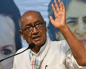 BJP, Bajrang Dal taking money from Pak's ISI, claims Digvijaya