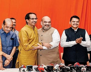 BJP-Sena to start poll campaign in Maha from Mar 24