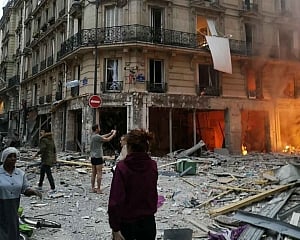 Body found in rubble brings toll to 4 in Paris bakery blast