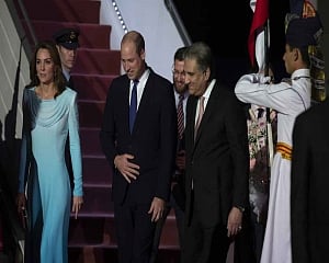 William, Kate meet PM Khan, Prez Alvi