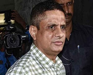 CBI teams continue operations to locate Rajeev Kumar