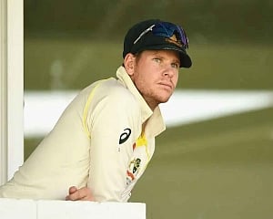 Chappell says hate to see Smith "white-anting" captain Tim Paine