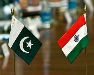 China 'commends' Pakistan for showing restraint amid Indo-Pak tensions