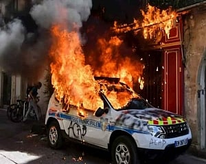 Clashes as 'yellow vest' protesters revive protests across France
