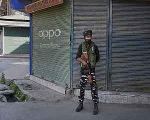 Day curfew lifted in Kishtwar, search on for suspects who snatched rifle from PDP leader's PSO