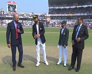 Day/Night Test: Bangladesh win toss, elect to bat
