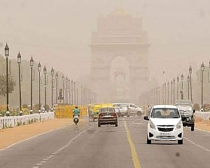 Delhi air quality remains poor