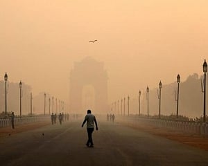 Delhi's air quality 'very poor', expected to turn 'severe' due to dust storm: SAFAR