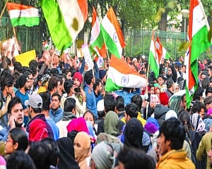 Delhi simmering down