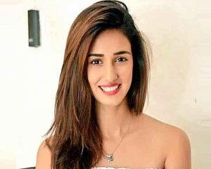 Disha Patani does perfect cartwheel with one hand