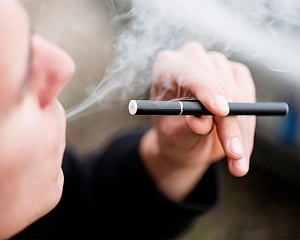 Doctors appeal to PM to enforce ban on e-cigarettes