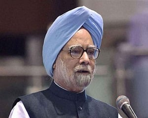 Drawing such parallels in today's situation fake, fraud: Cong hits back at BJP over Manmohan video