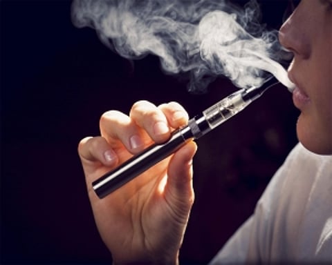 E-cigs no safer alternative than traditional smoking: Study